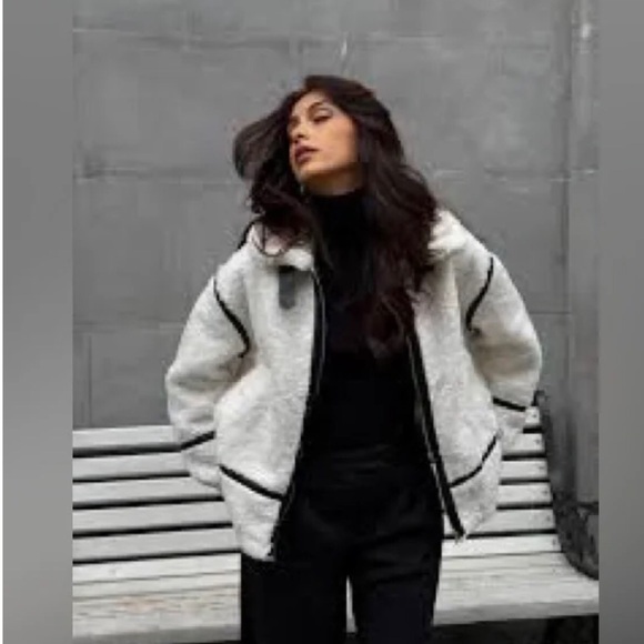 NWT Jason Wu Cream Teddy Jacket with Black Accents - Picture 3 of 9